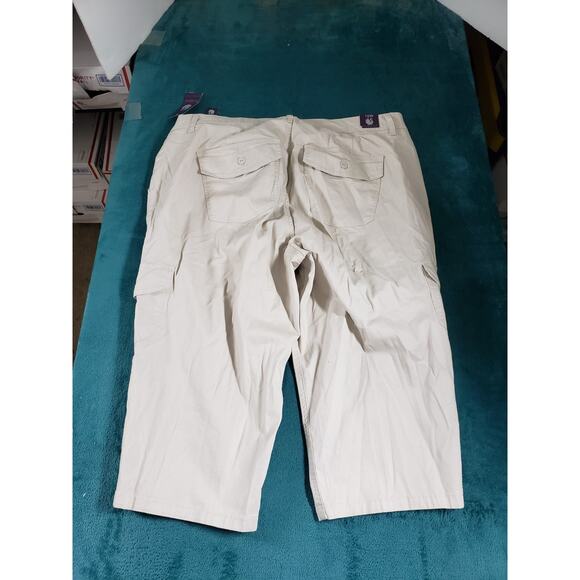 Gloria Vanderbilt Pants Size 16 W Womens Beige Stretch Capri Plus Cargo NWT - Picture 13 of 15